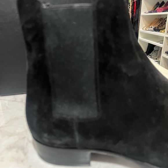Saint Laurent Man Suede Chelsea Boots original price$1,190 New in Box size10/43 - Picture 8 of 9